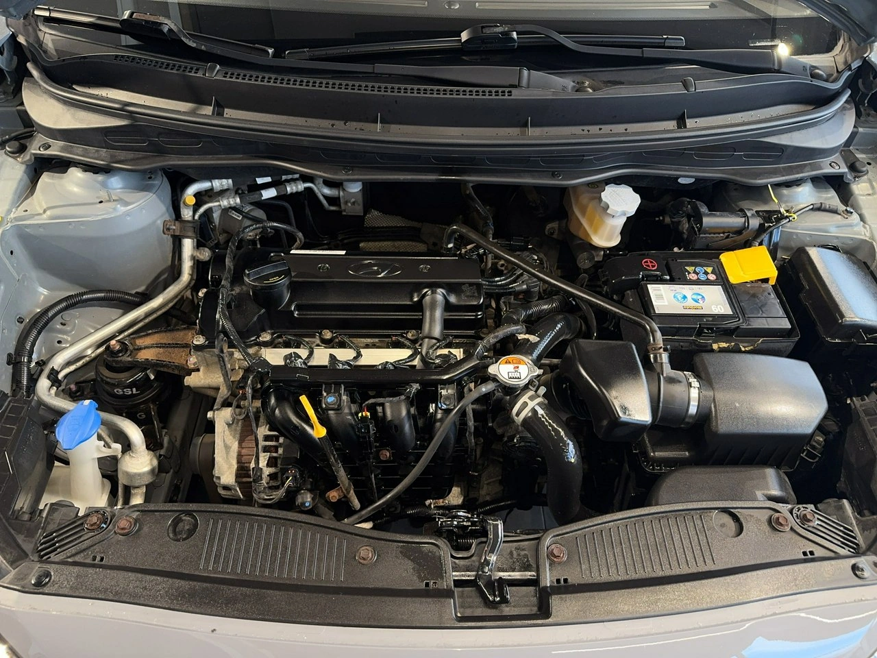 Hyundai i20 - Zdjęcie 21