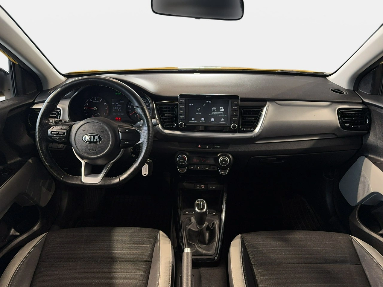 Kia Stonic - Zdjęcie 17