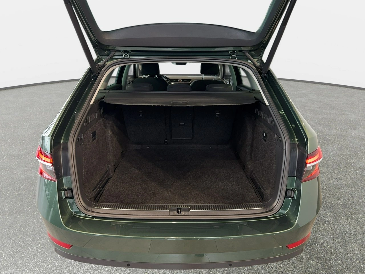 Skoda Superb - Zdjęcie 13