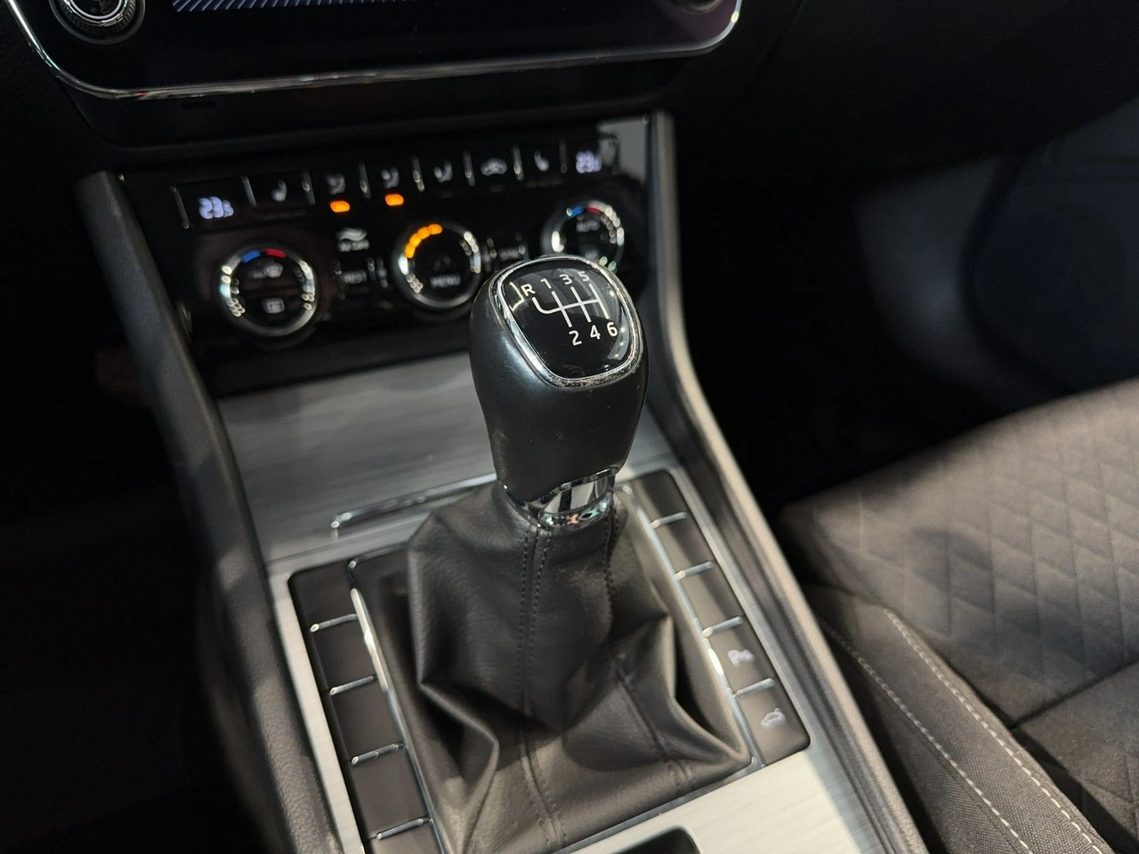 Skoda Superb - Zdjęcie 25