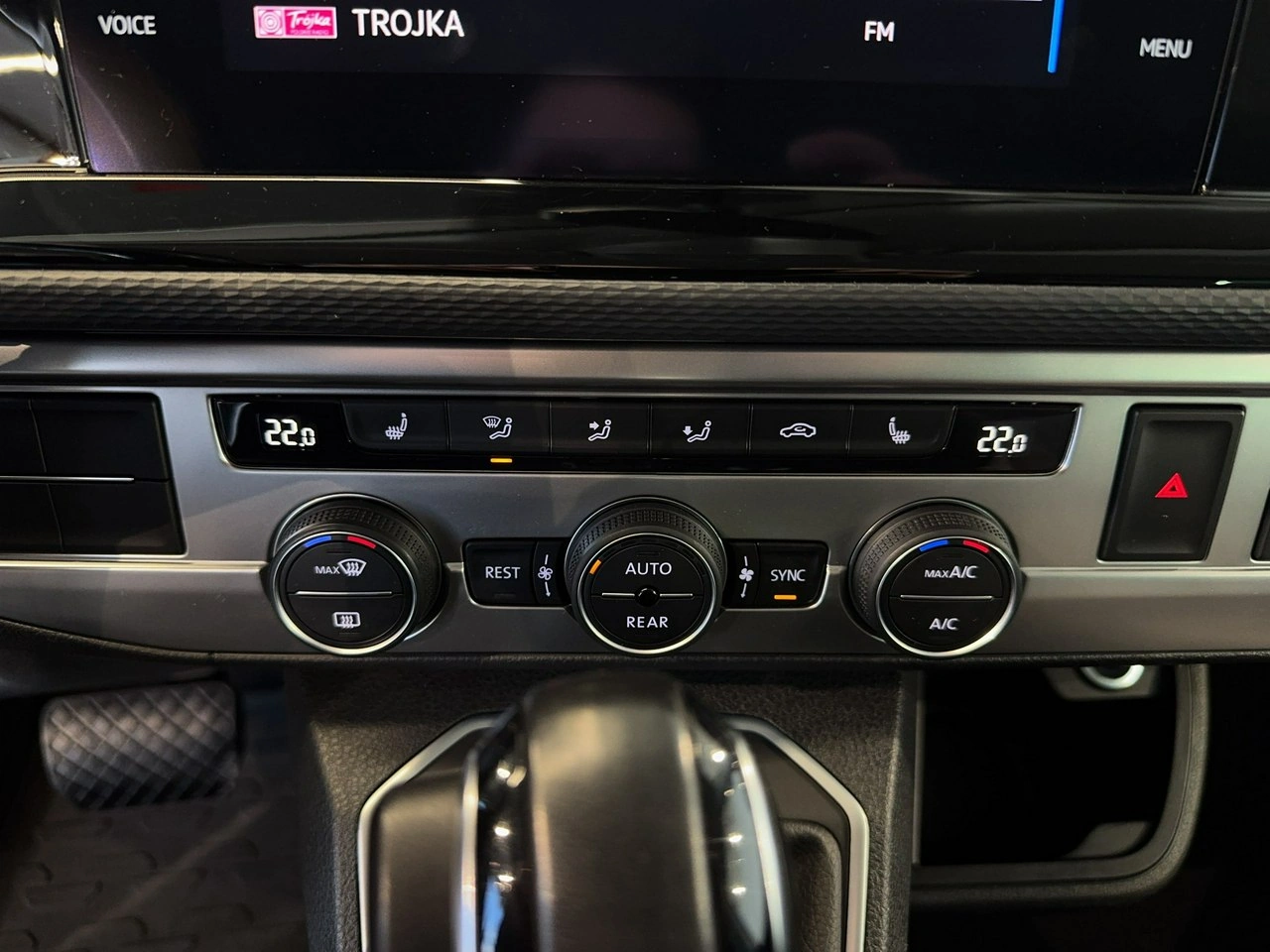 Volkswagen Multivan - Zdjęcie 26