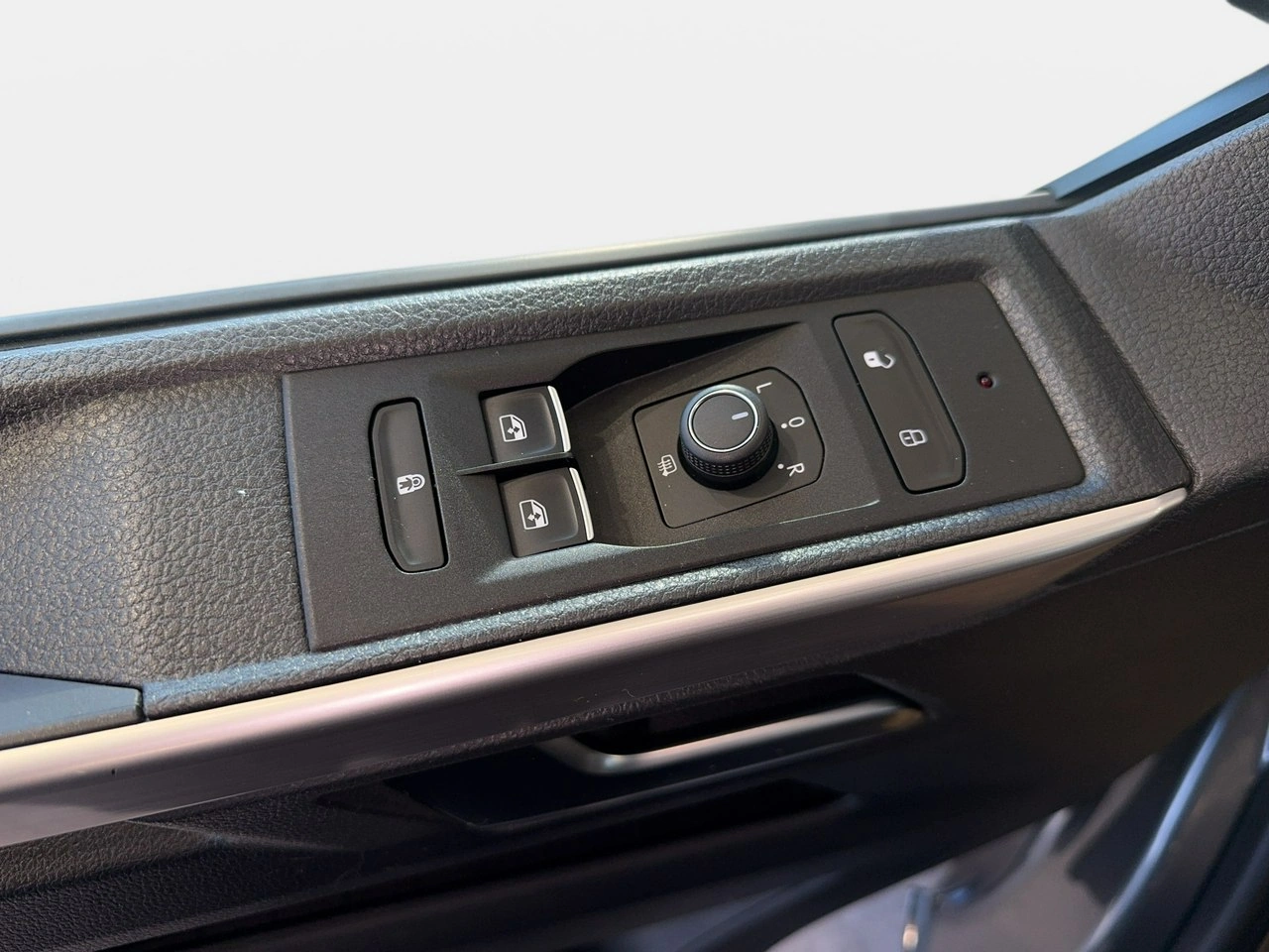 Volkswagen Multivan - Zdjęcie 29