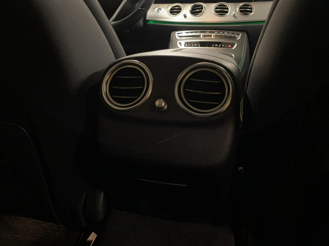 Mercedes E 220 - Zdjęcie 13