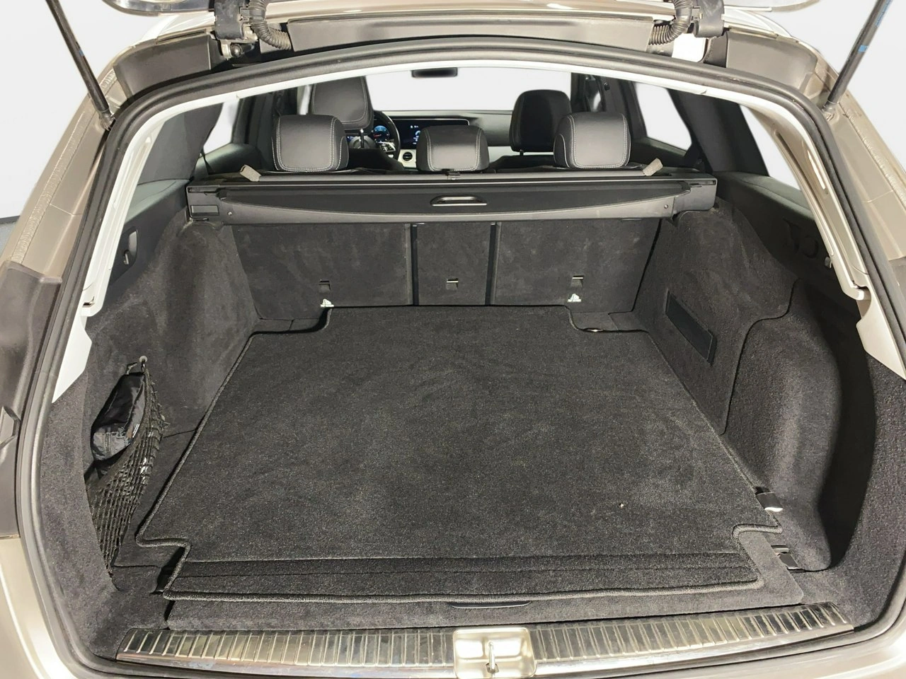 Mercedes E 220 - Zdjęcie 14