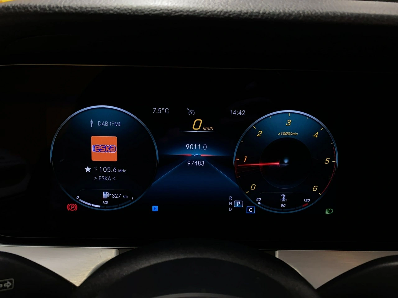 Mercedes E 220 - Zdjęcie 20