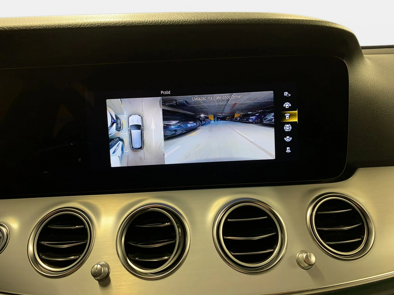 Mercedes E 220 - Zdjęcie 31