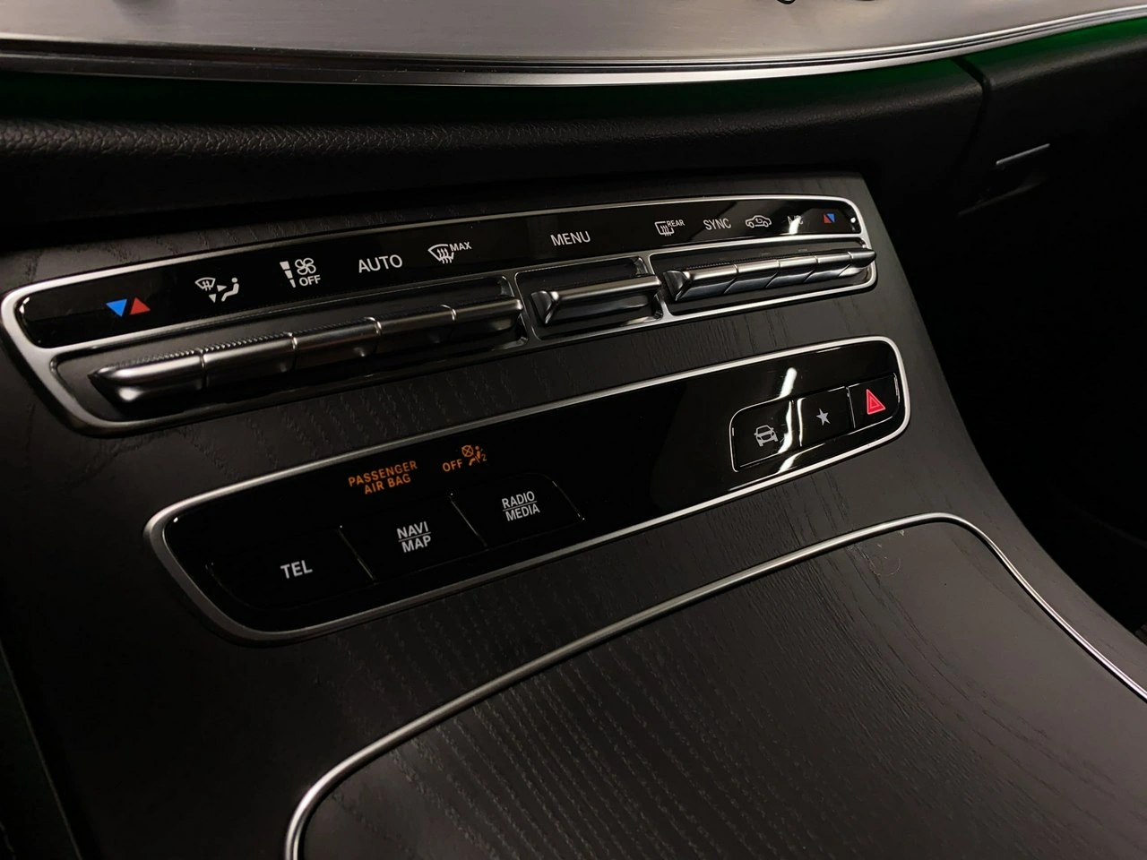 Mercedes E 220 - Zdjęcie 31