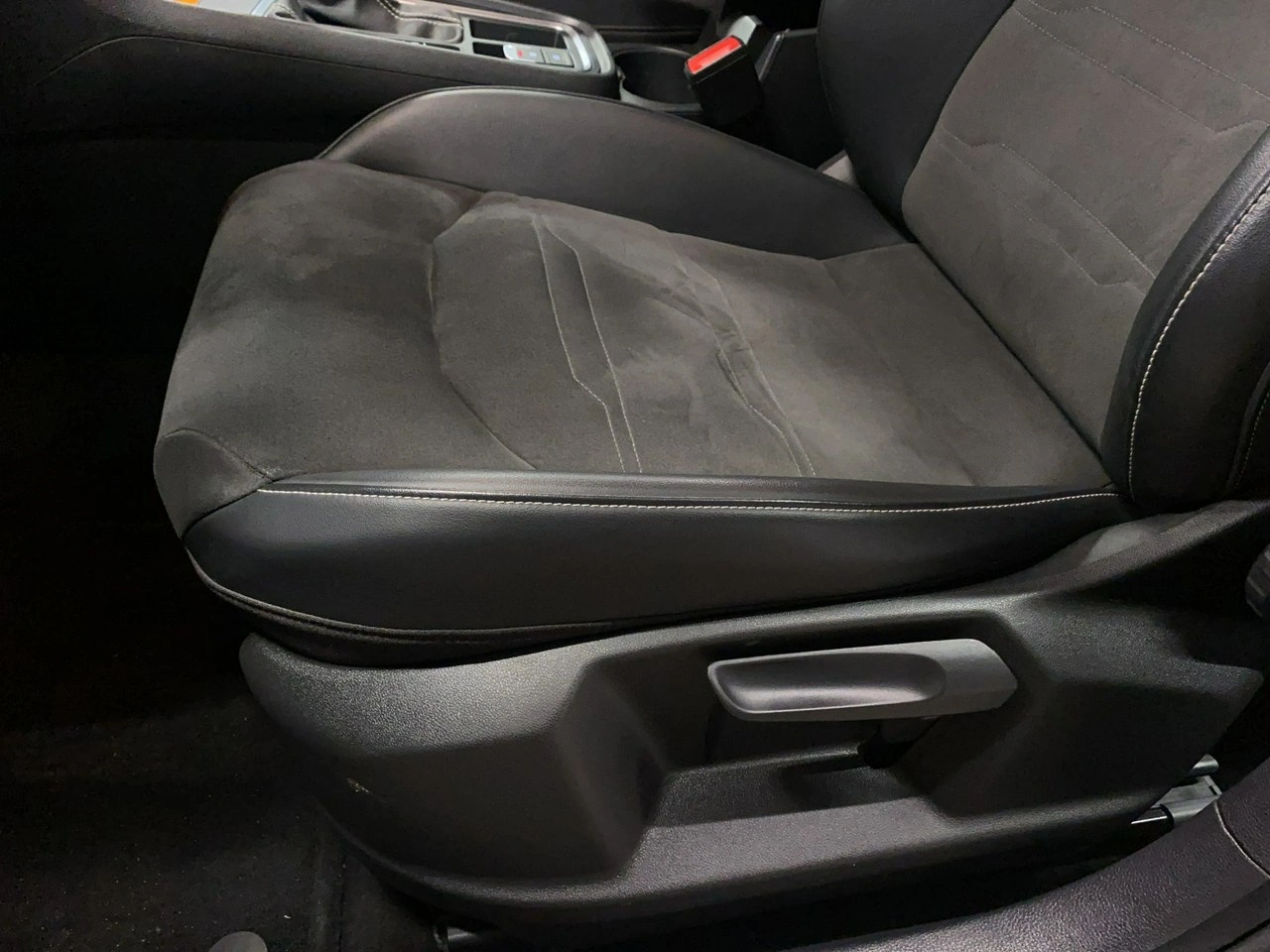 Seat Ateca - Zdjęcie 12