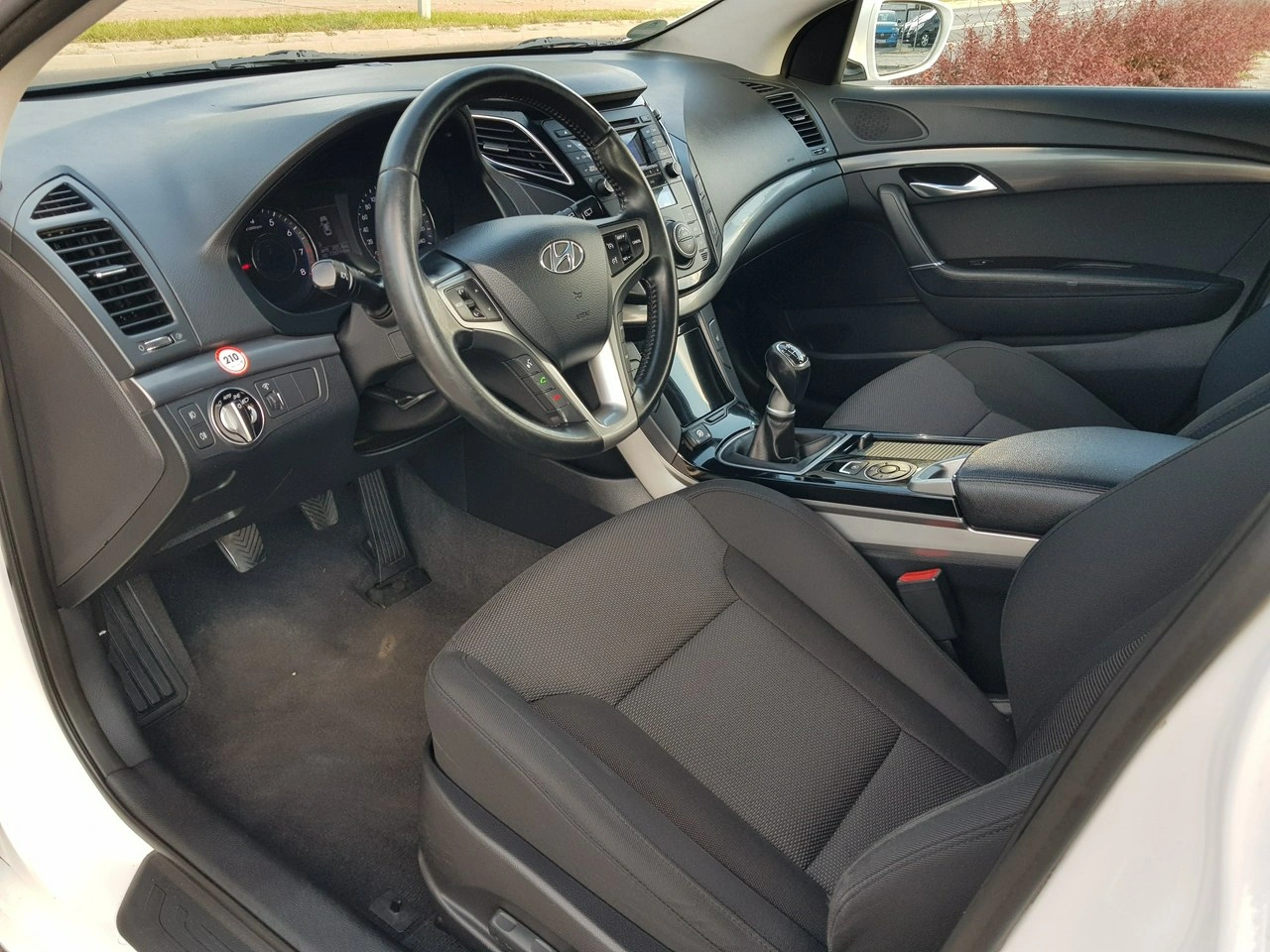 Hyundai i40 - Zdjęcie 9