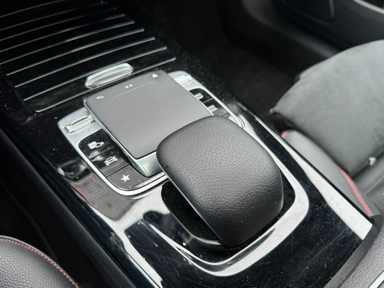 Mercedes CLA 180 - Zdjęcie 21