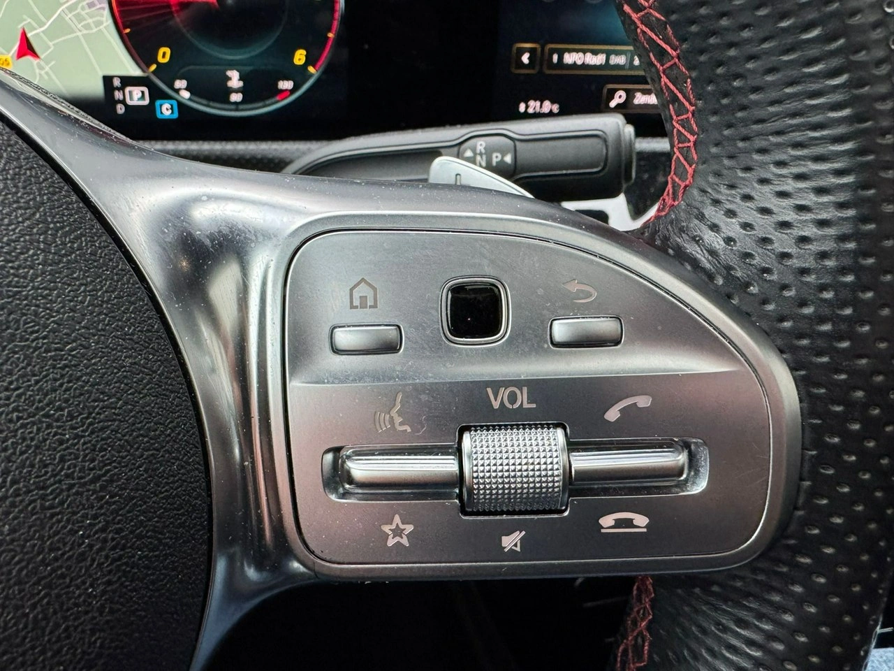 Mercedes CLA 180 - Zdjęcie 23