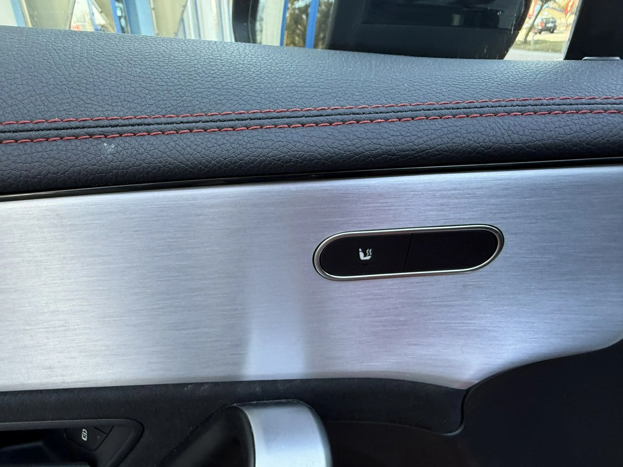 Mercedes CLA 180 - Zdjęcie 33