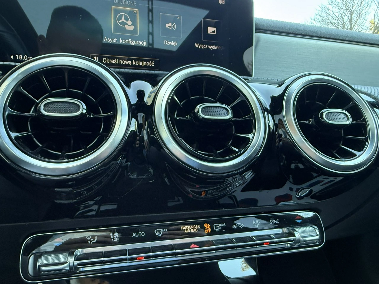 Mercedes CLA 180 - Zdjęcie 39