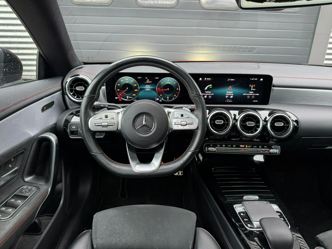 Mercedes CLA 180 - Zdjęcie 5