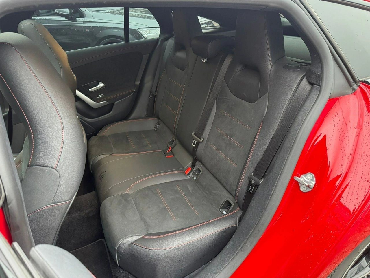 Mercedes CLA 180 - Zdjęcie 14