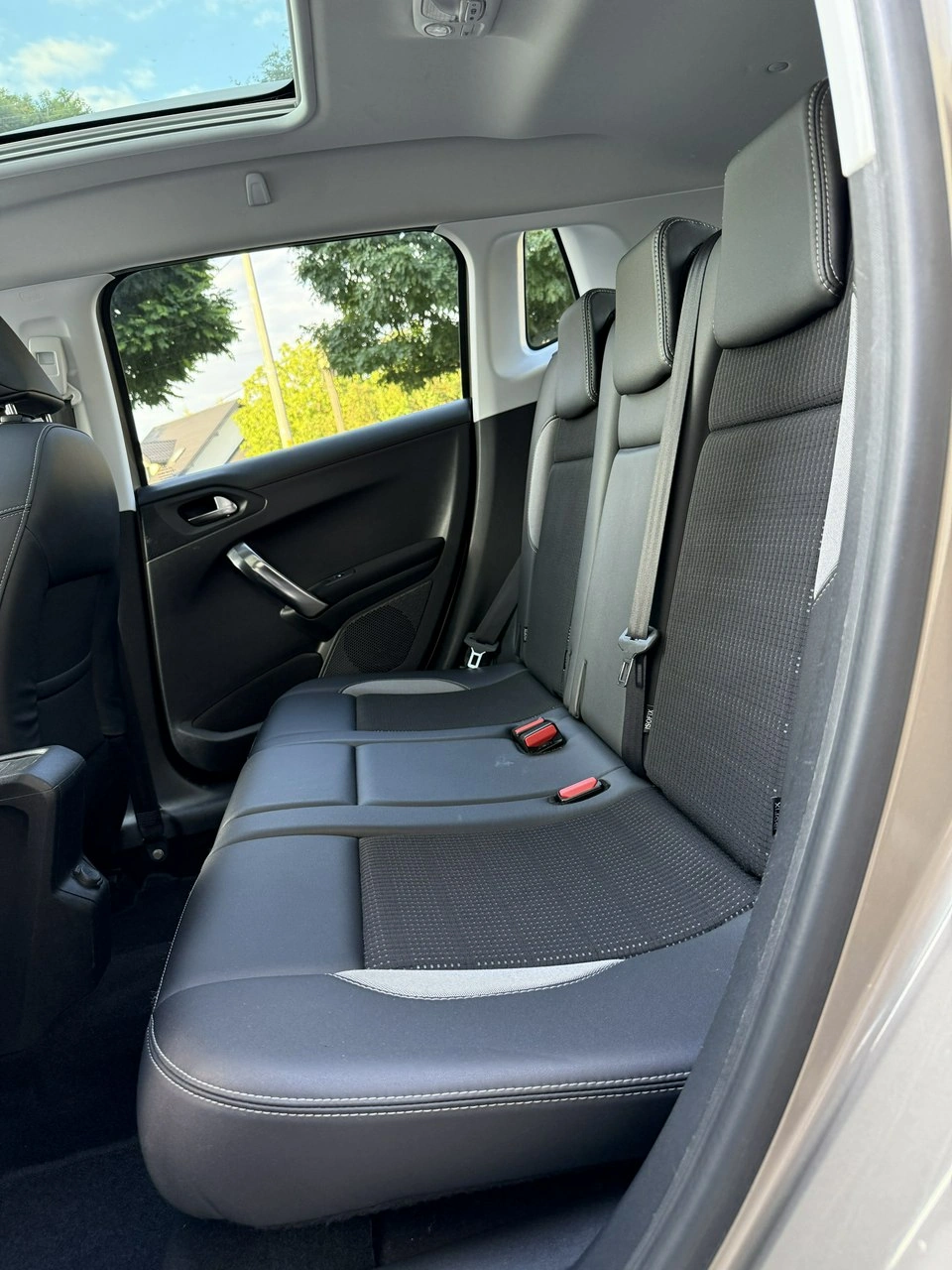 Peugeot 2008 - Zdjęcie 5