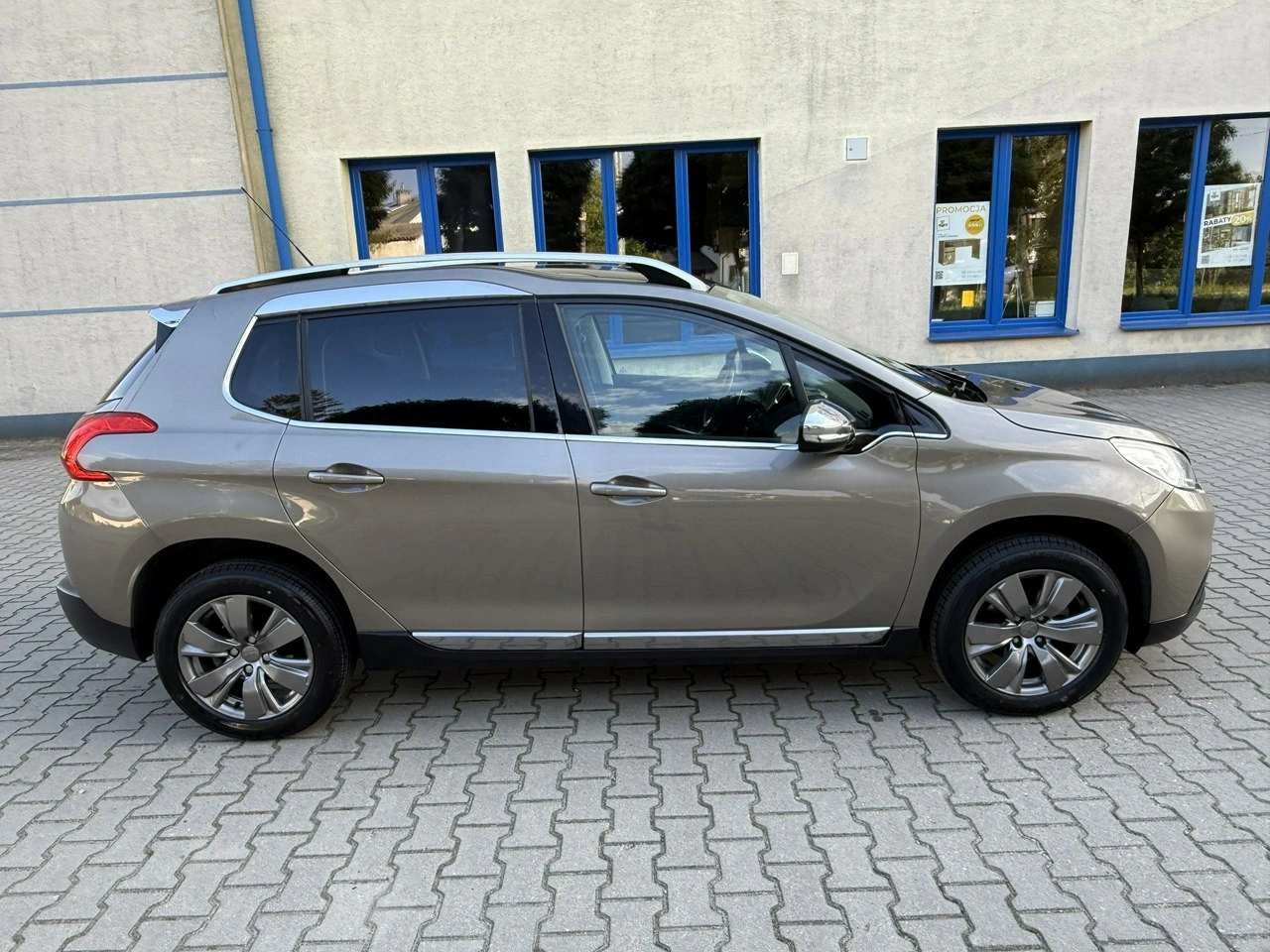 Peugeot 2008 - Zdjęcie 12