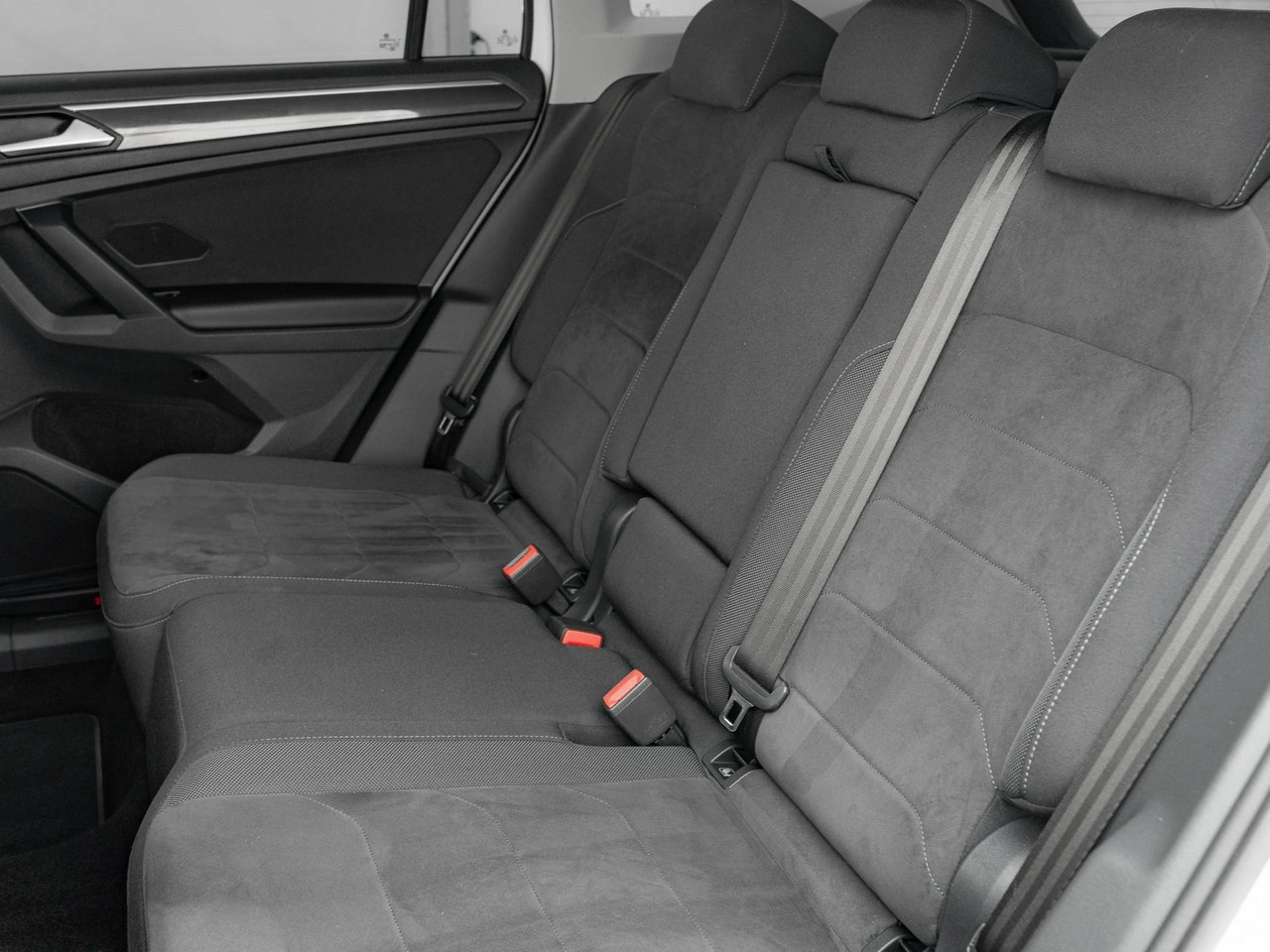 Volkswagen Tiguan - Zdjęcie 23