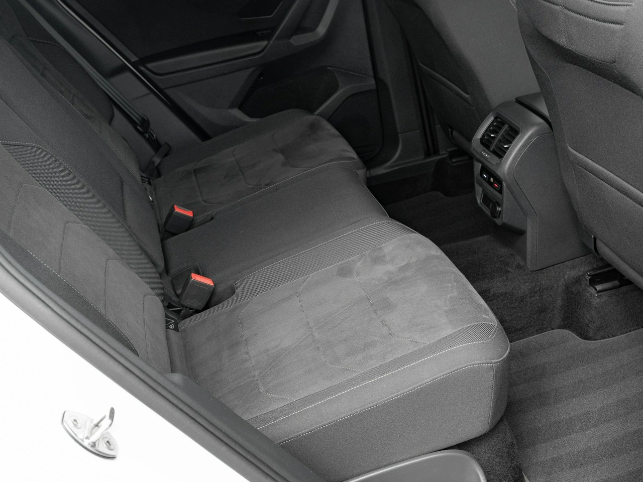 Volkswagen Tiguan - Zdjęcie 28