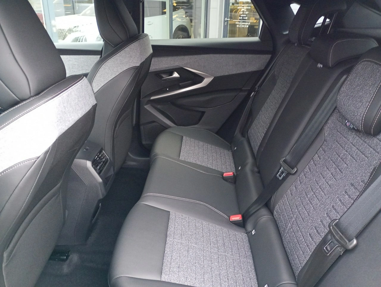 Peugeot 3008 - Zdjęcie 12