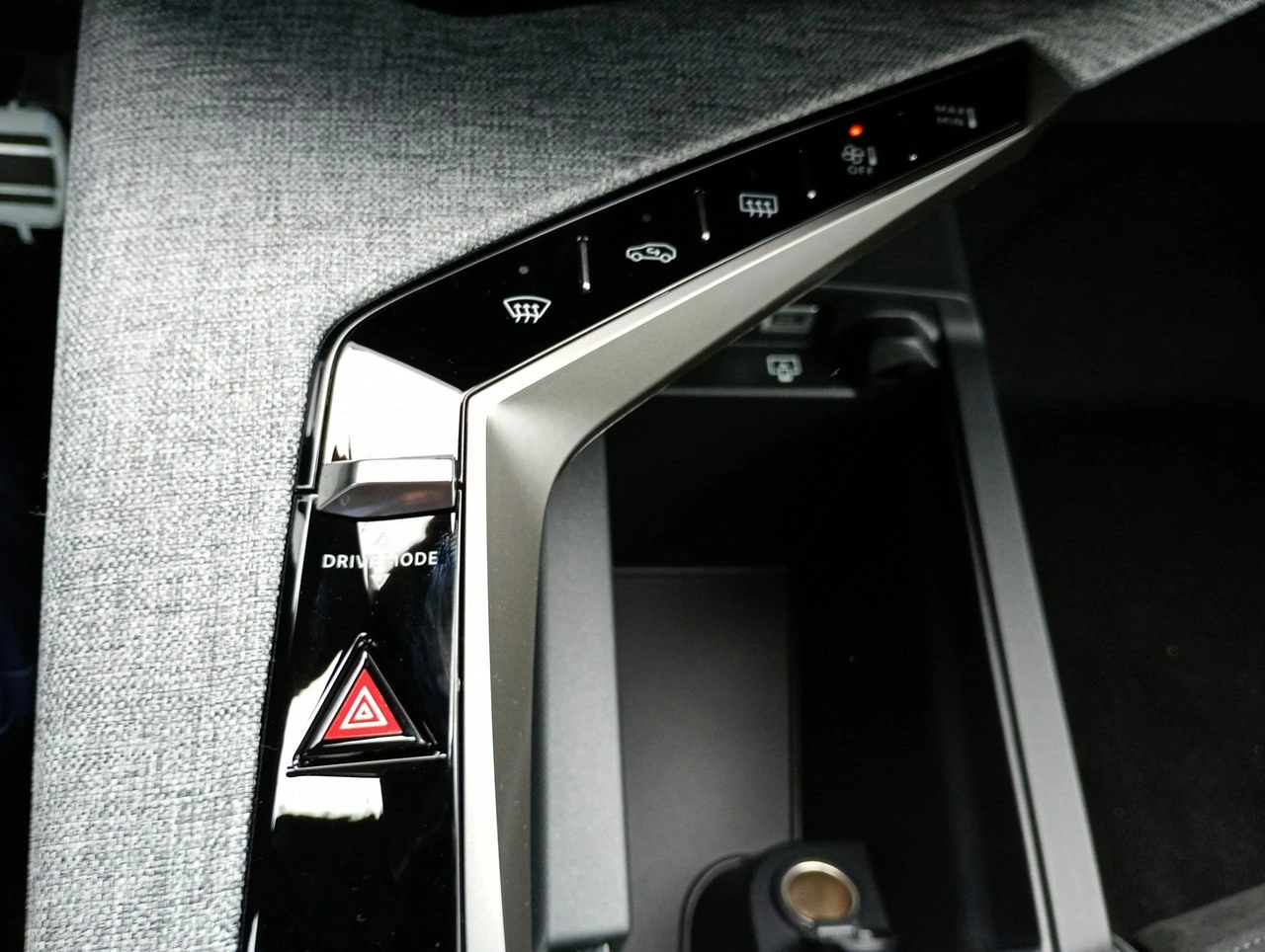 Peugeot 3008 - Zdjęcie 35