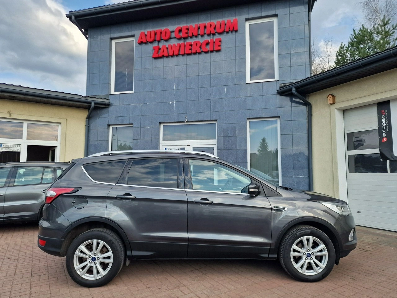 Ford Kuga - Zdjęcie 13