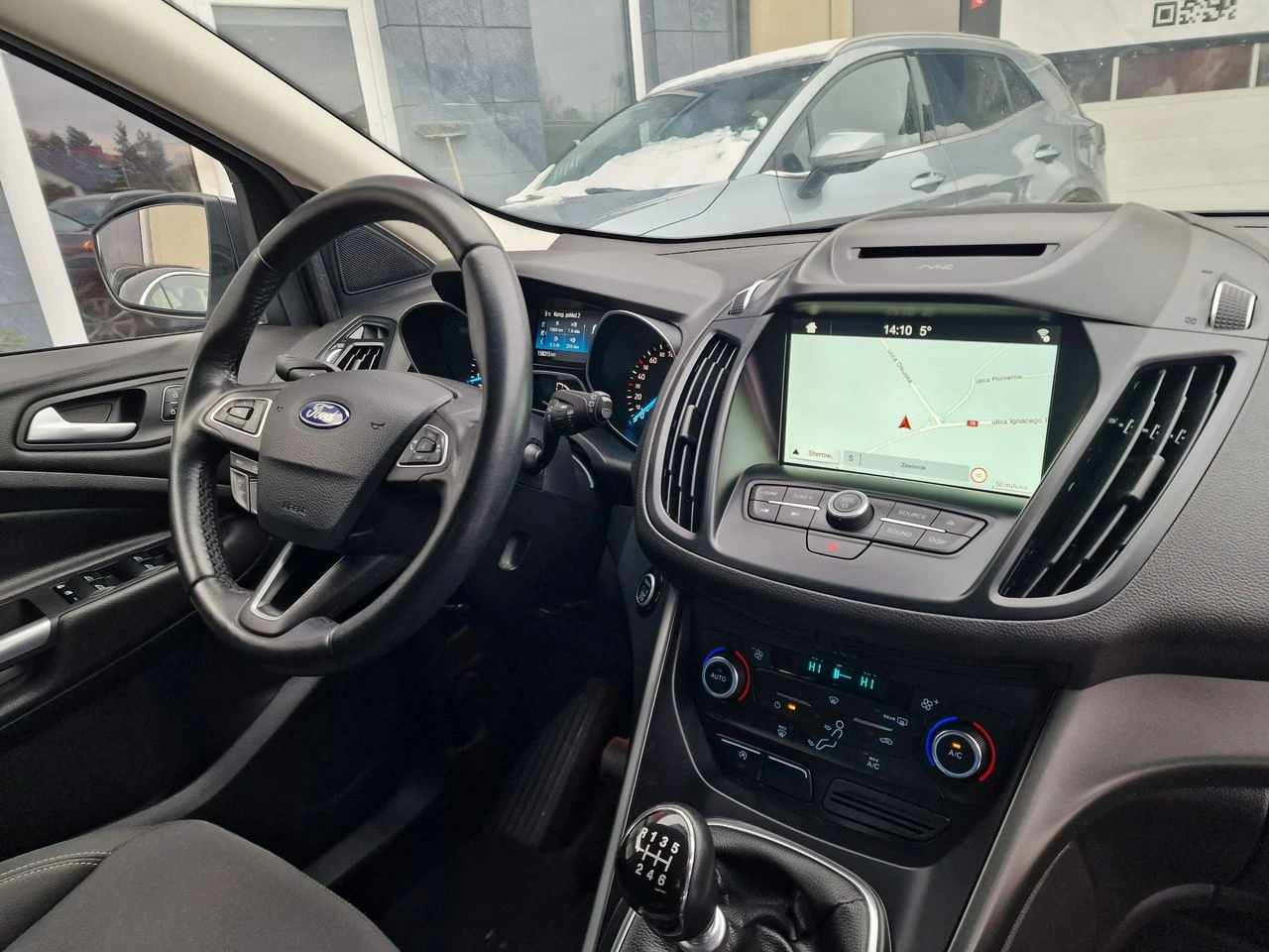 Ford Kuga - Zdjęcie 20