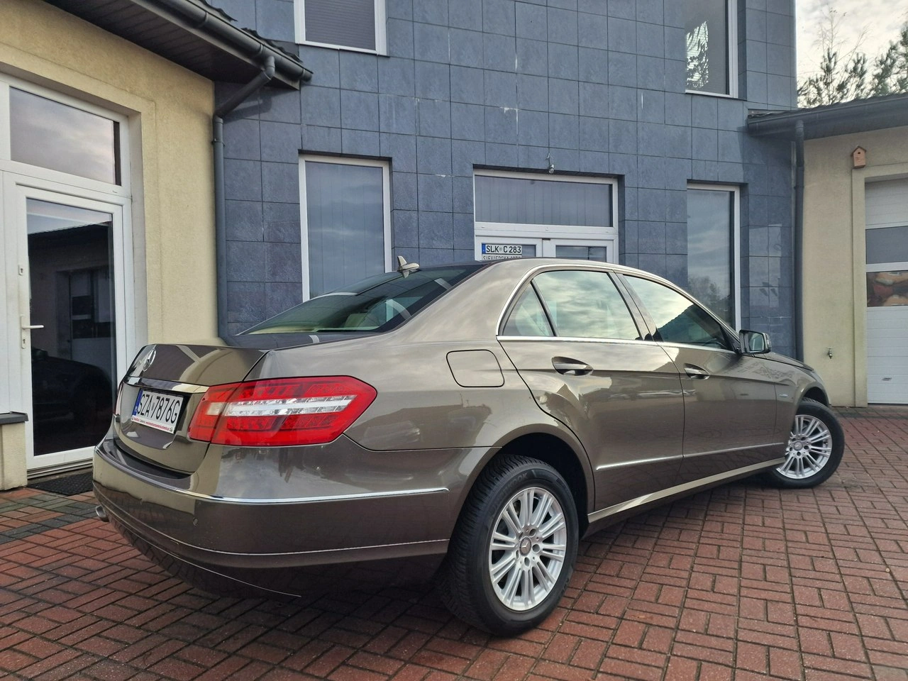 Mercedes E 250 - Zdjęcie 13