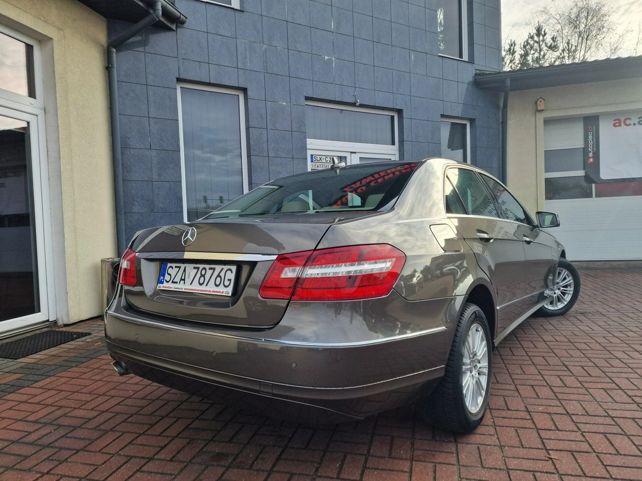 Mercedes E 250 - Zdjęcie 14