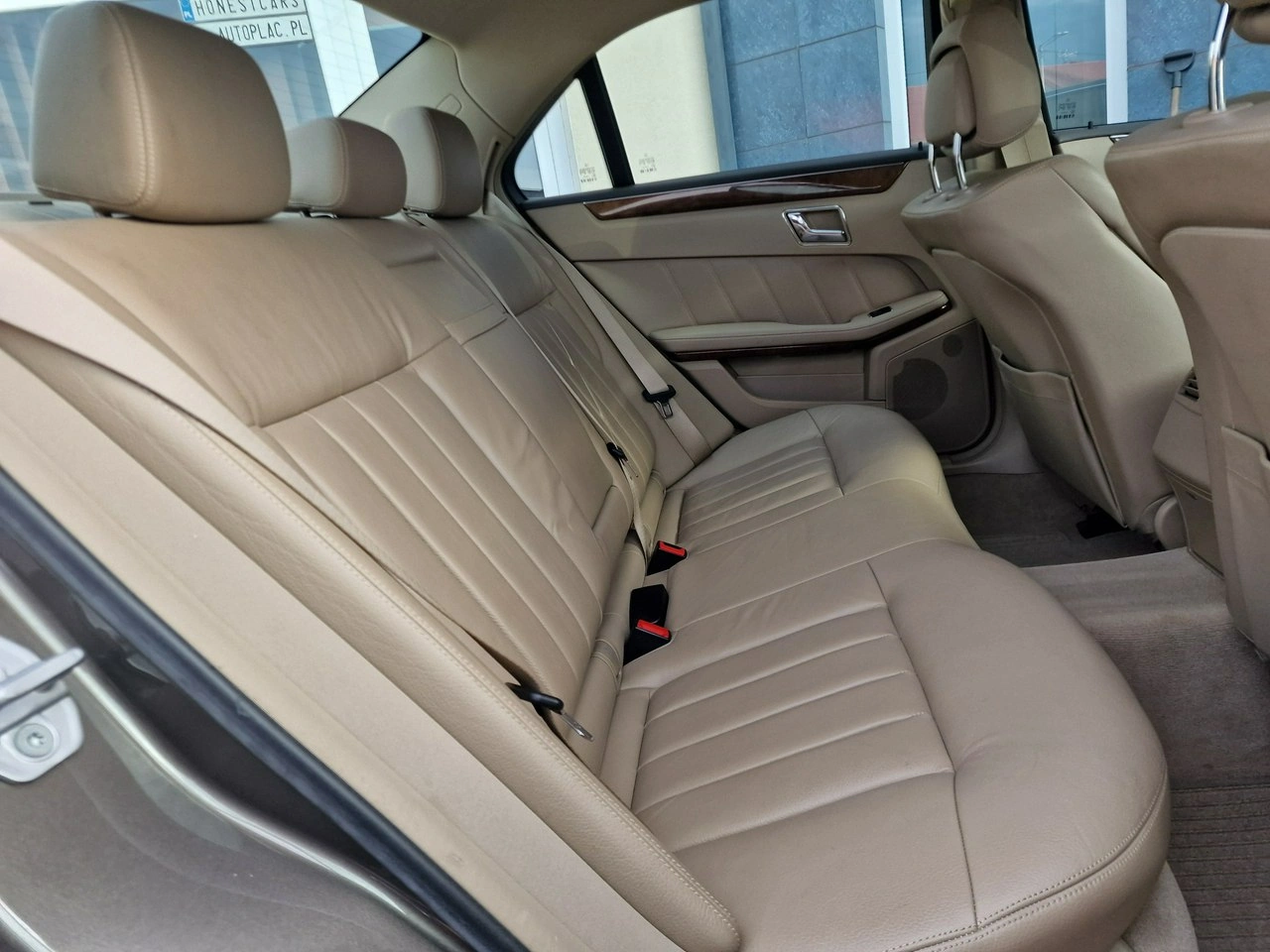 Mercedes E 250 - Zdjęcie 20