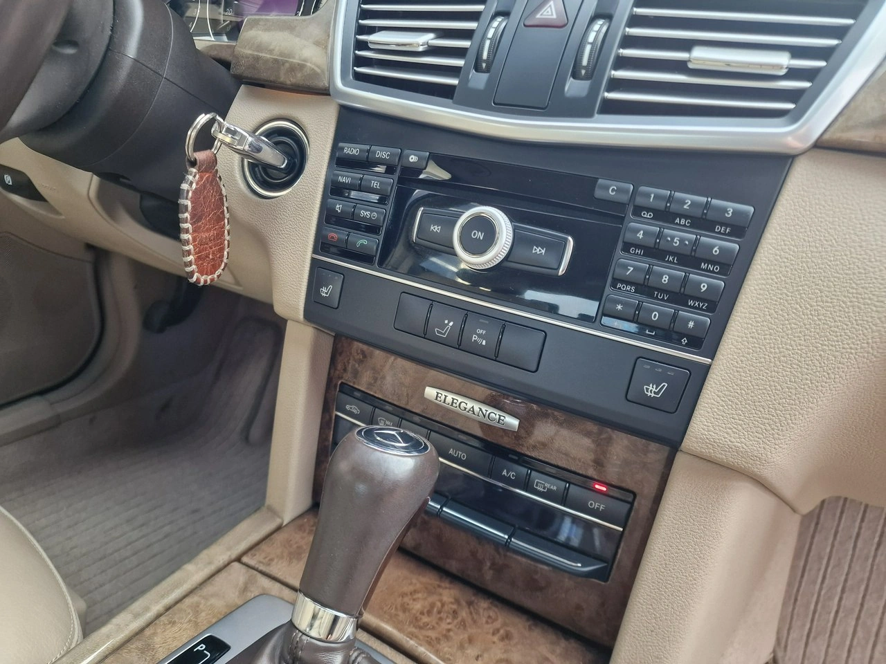 Mercedes E 250 - Zdjęcie 25