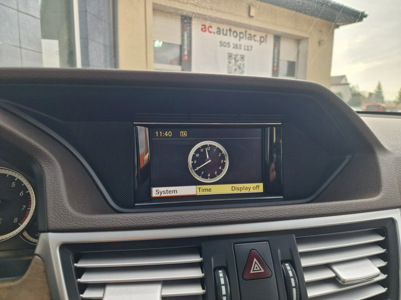 Mercedes E 250 - Zdjęcie 28