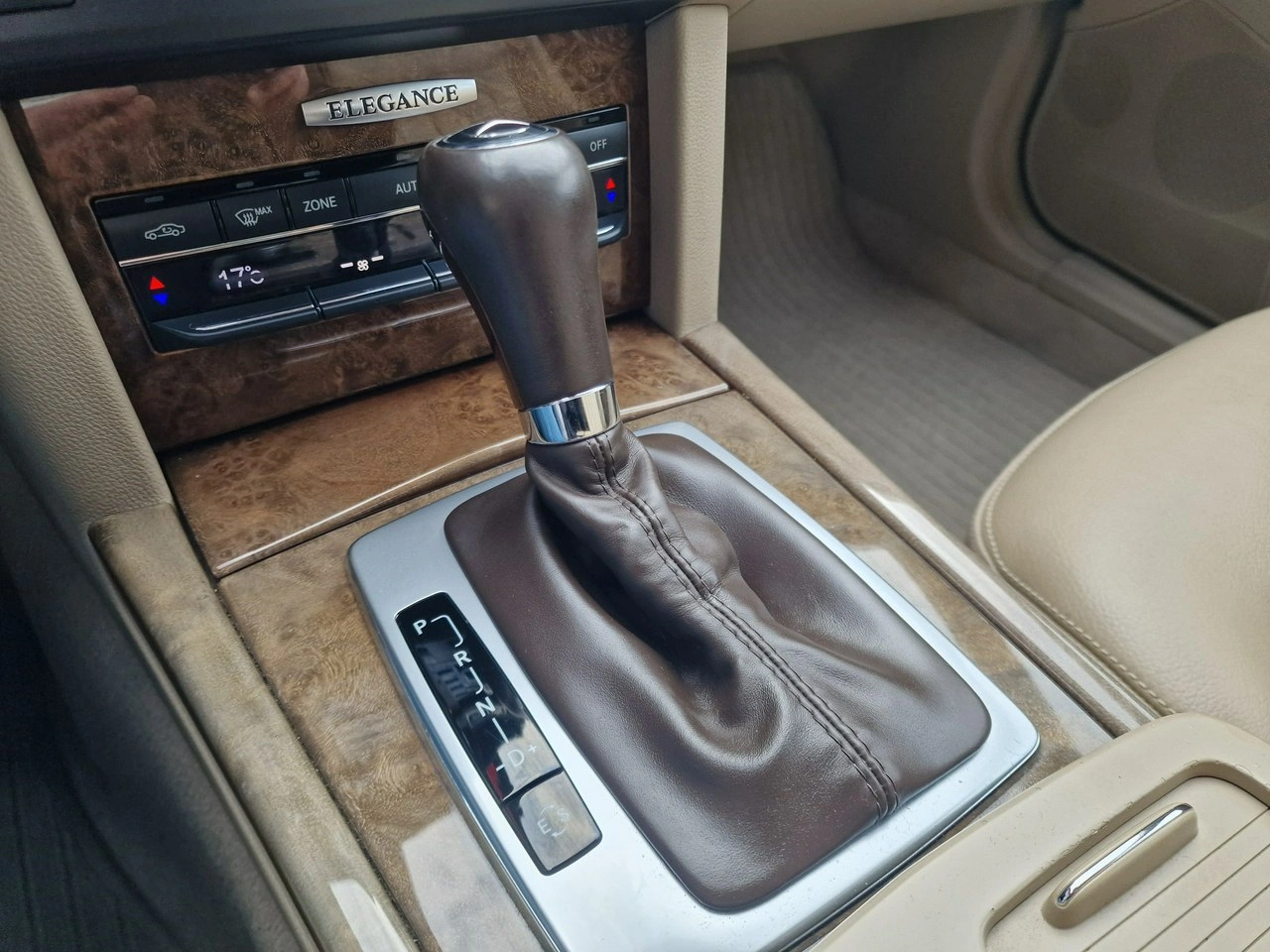 Mercedes E 250 - Zdjęcie 31