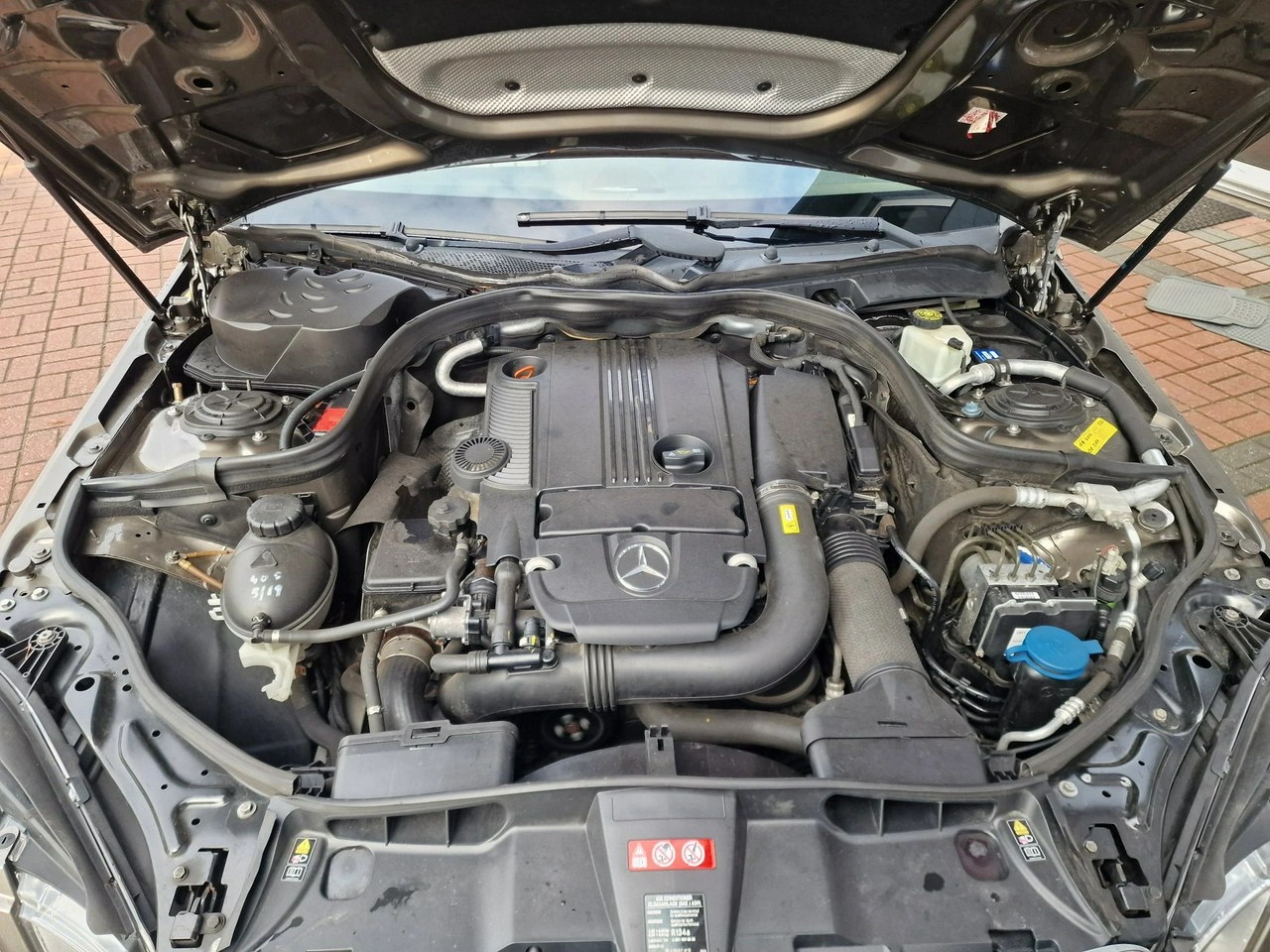 Mercedes E 250 - Zdjęcie 39