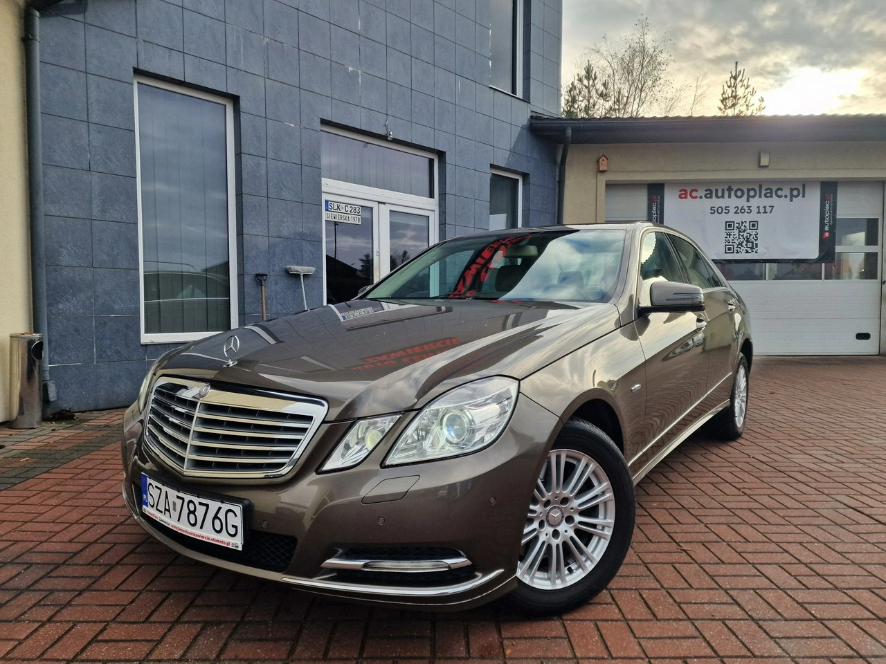 Mercedes E 250 - Główne zdjęcie