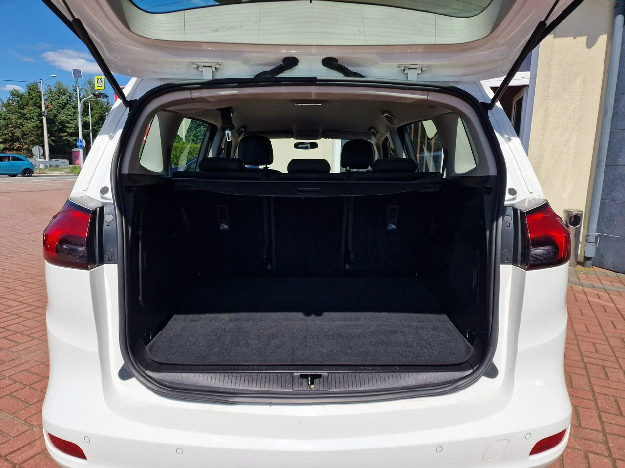 Opel Zafira - Zdjęcie 20