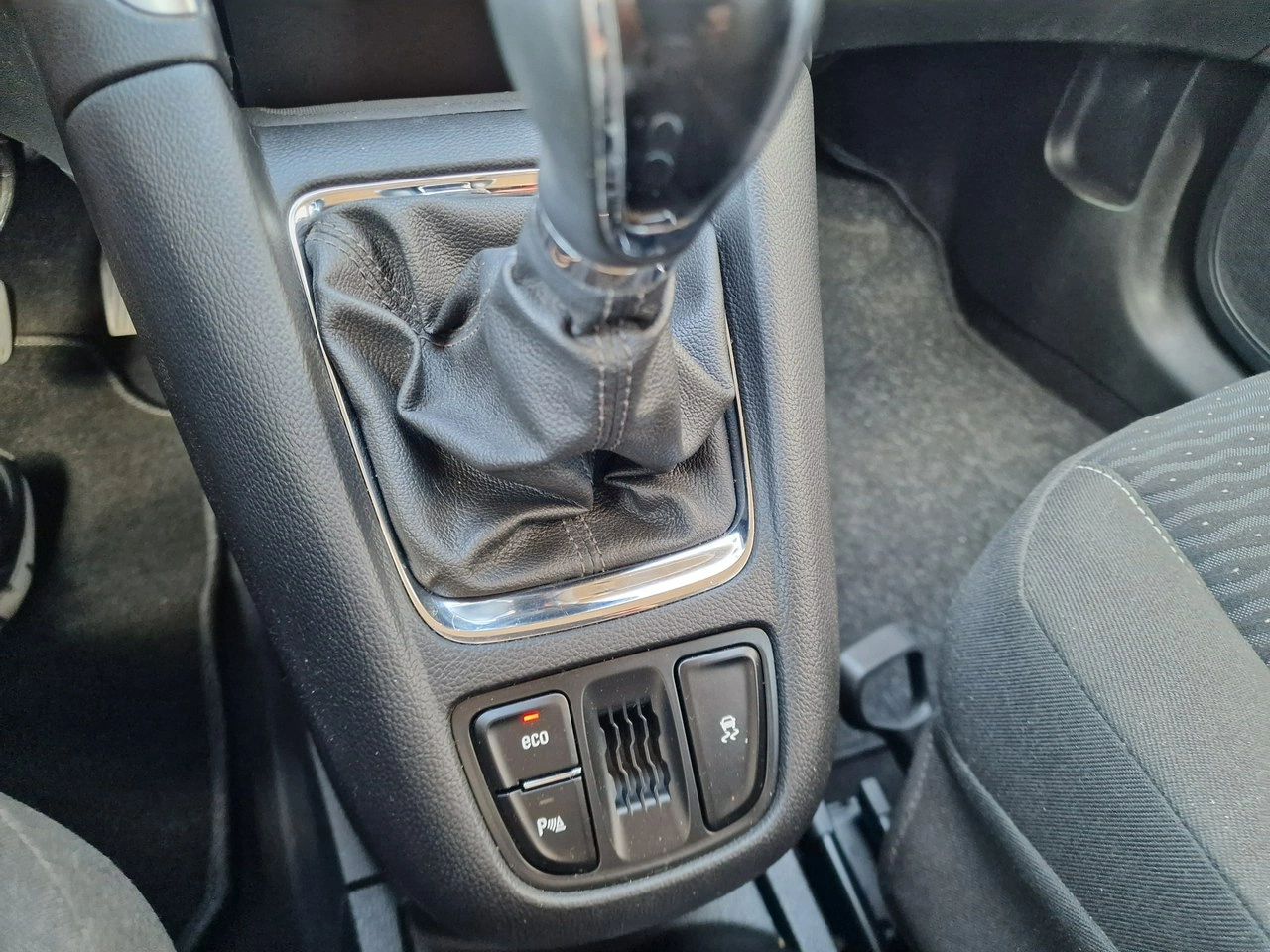 Opel Zafira - Zdjęcie 29