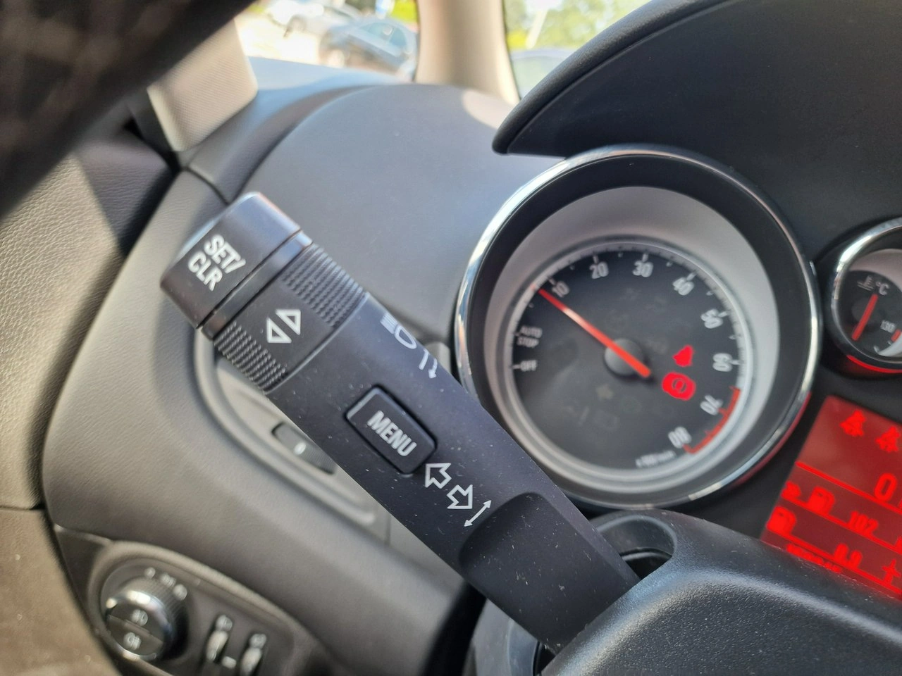 Opel Zafira - Zdjęcie 32