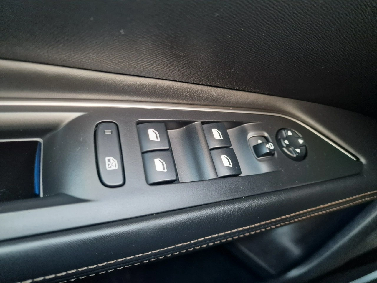 Peugeot 3008 - Zdjęcie 39