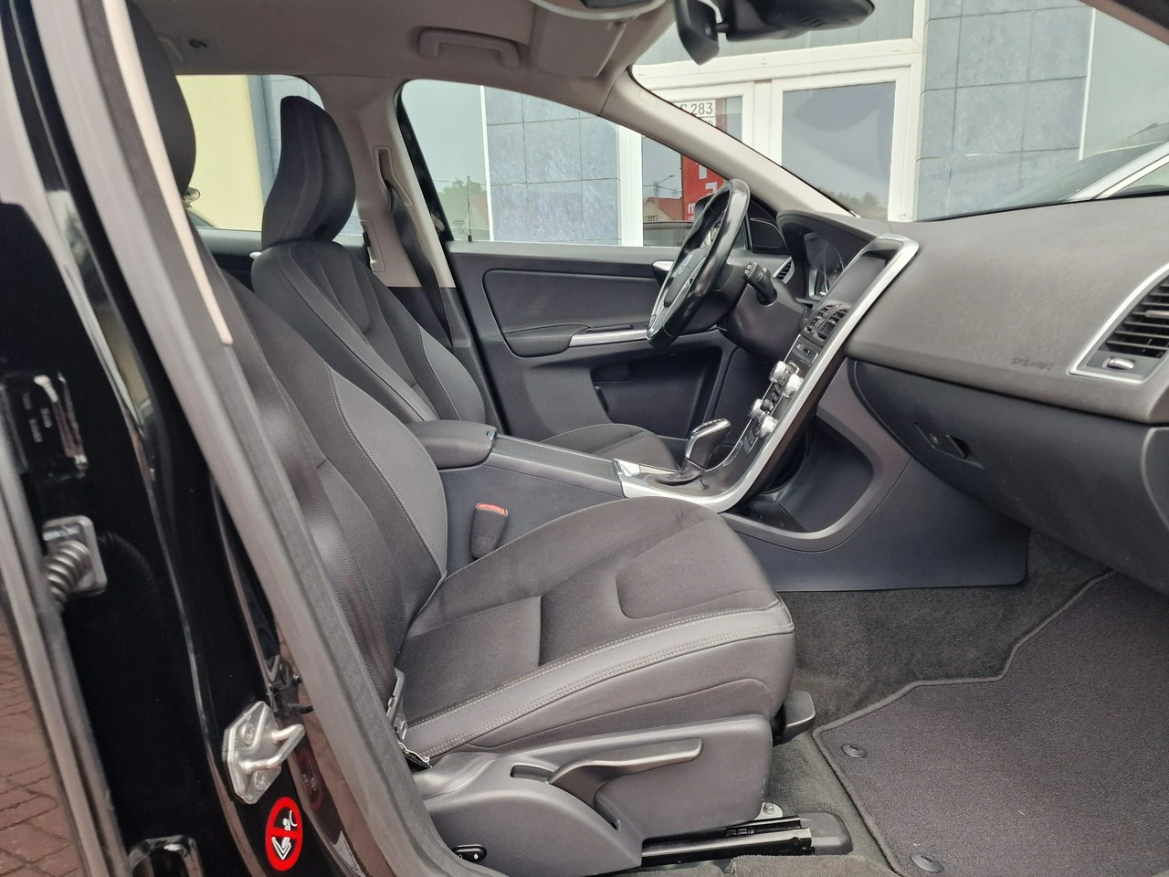 Volvo XC 60 - Zdjęcie 23