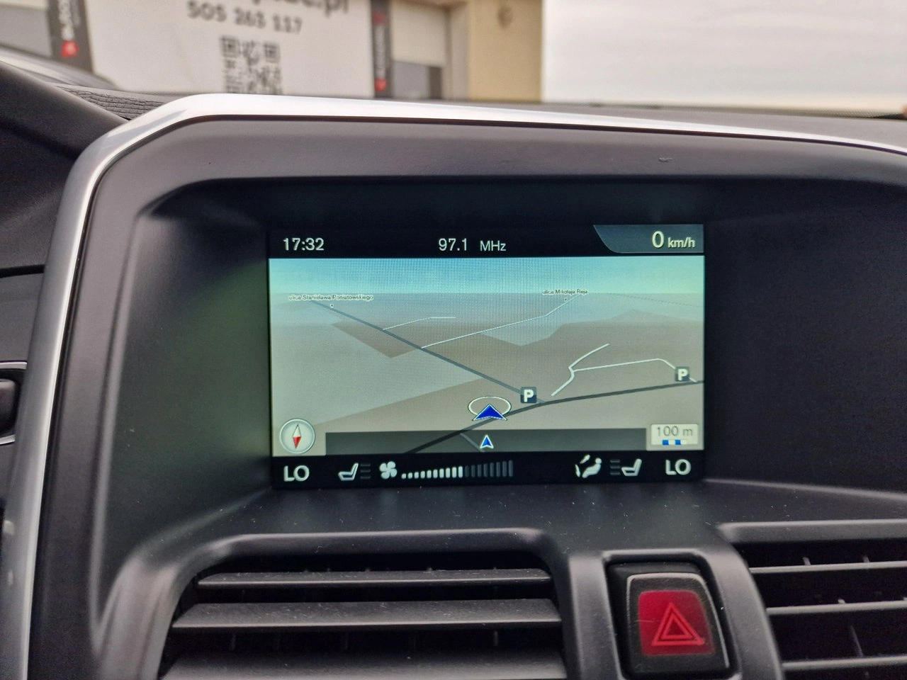 Volvo XC 60 - Zdjęcie 25