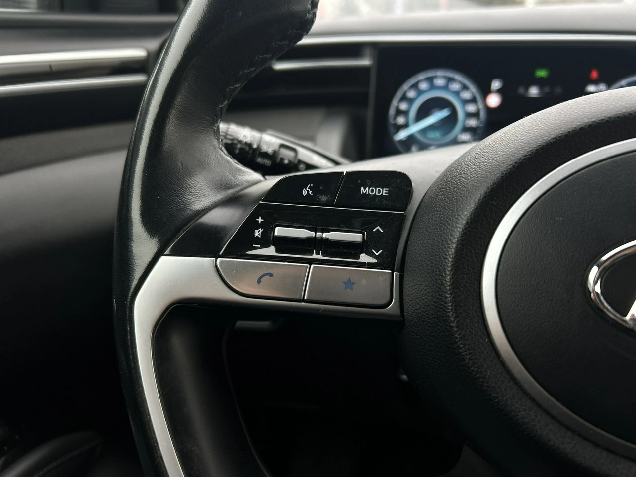 Hyundai Tucson - Zdjęcie 8