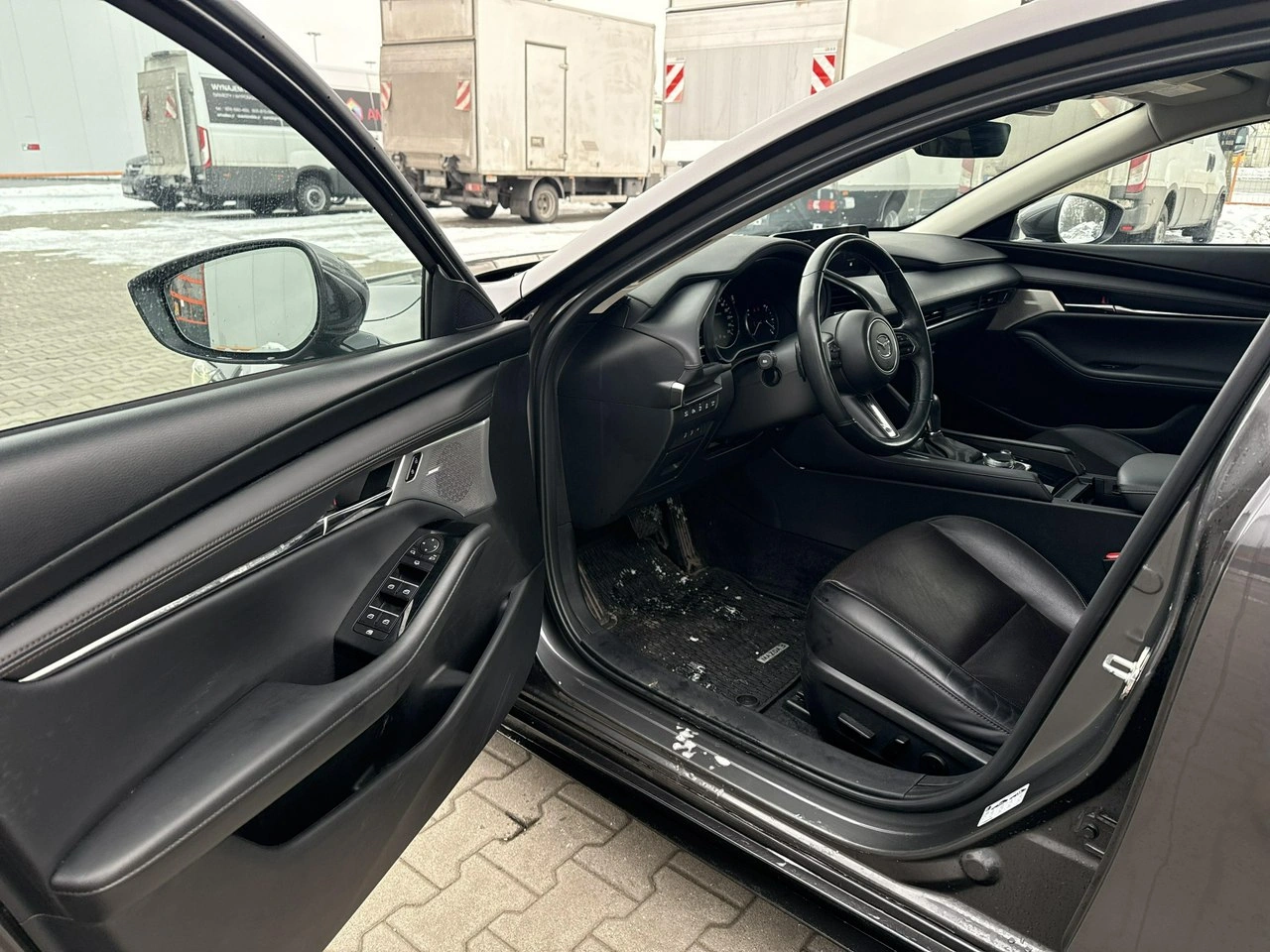 Mazda 3 - Zdjęcie 9