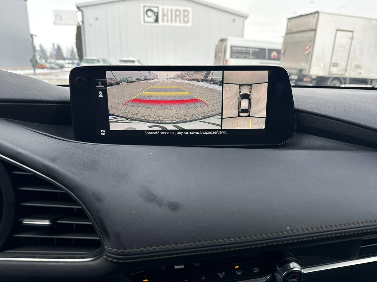 Mazda 3 - Zdjęcie 26