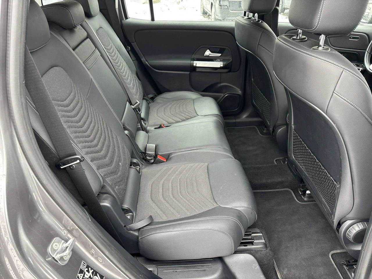 Mercedes EQB - Zdjęcie 16