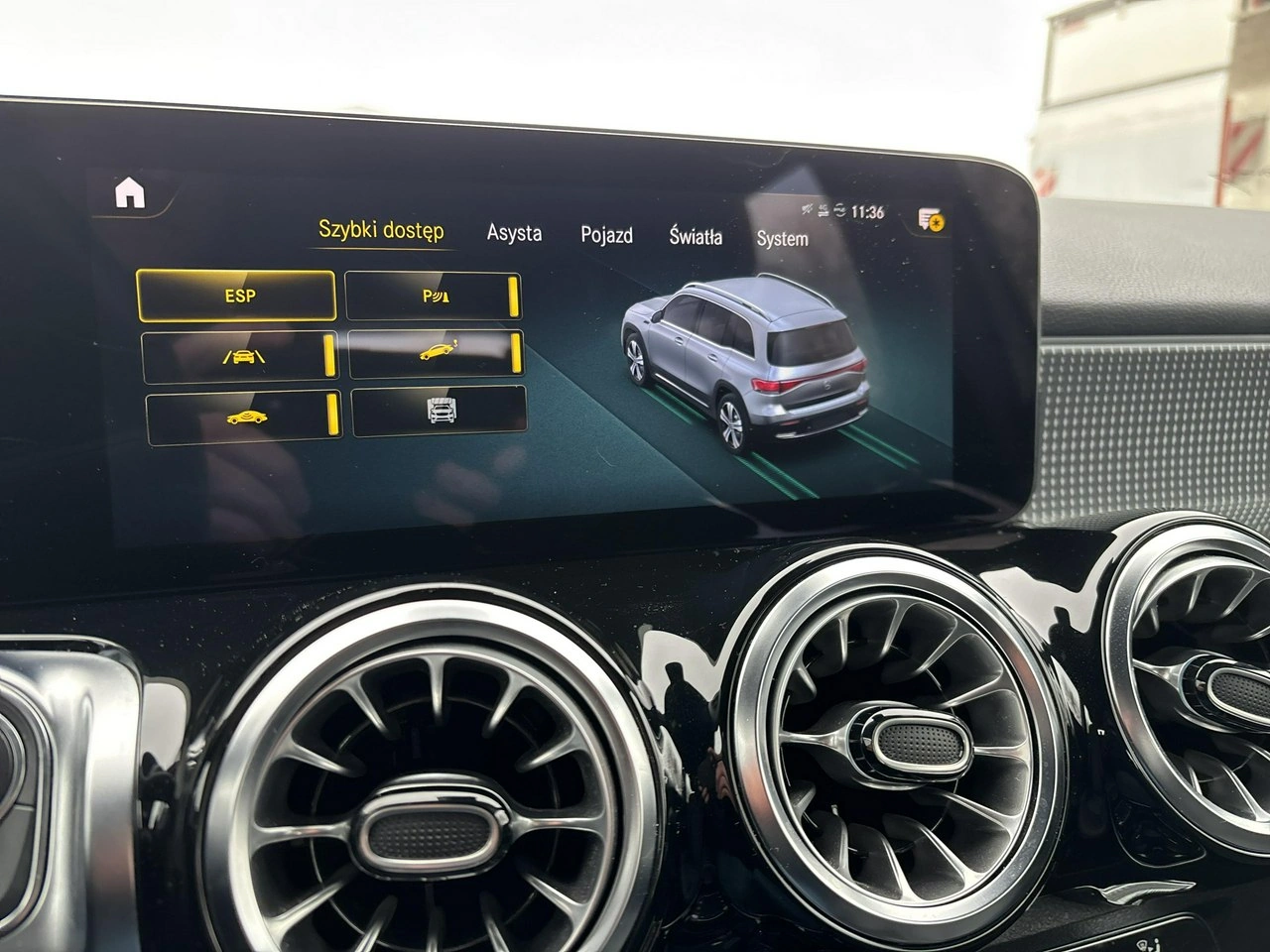 Mercedes EQB - Zdjęcie 25