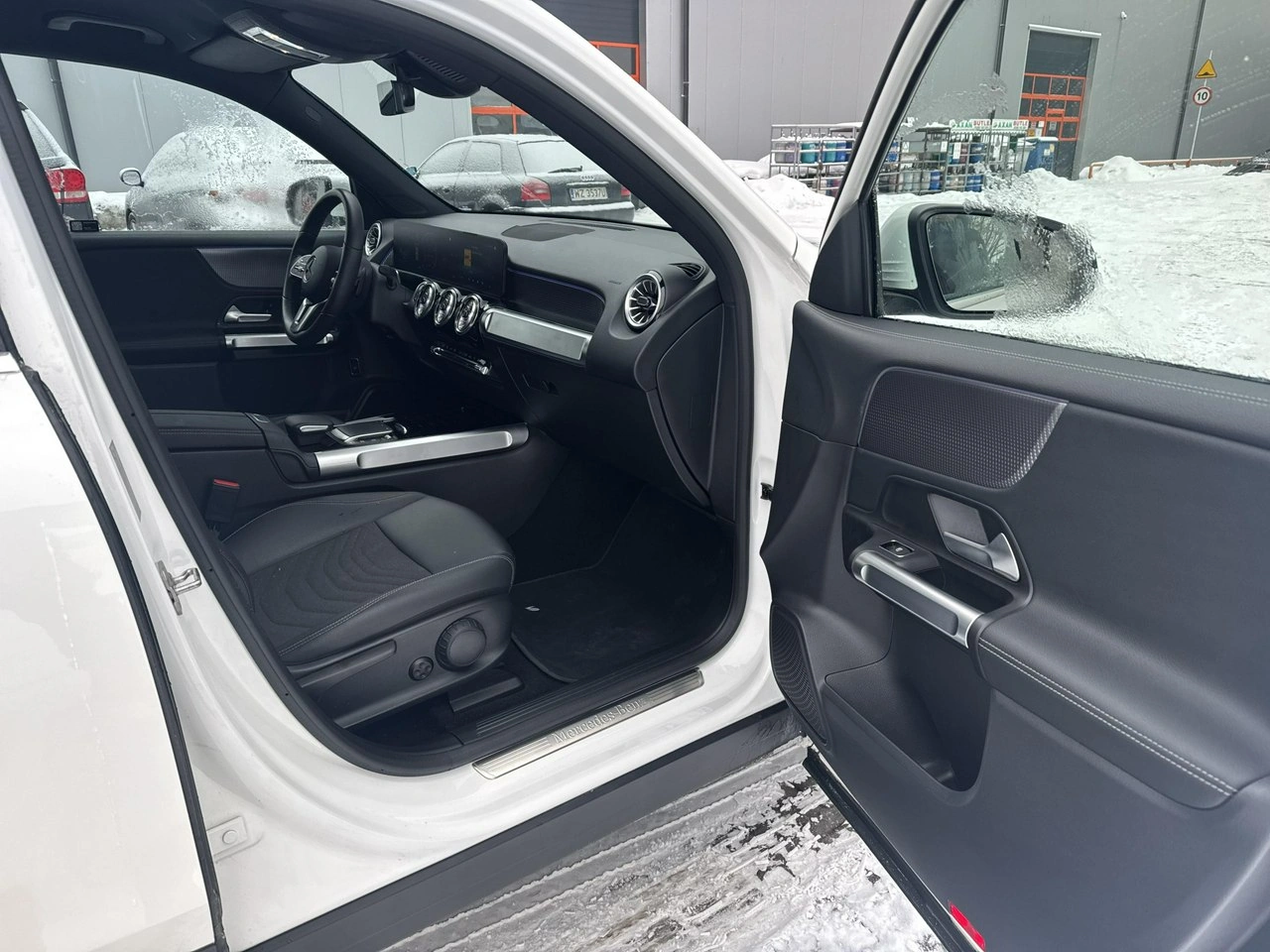 Mercedes EQB - Zdjęcie 19