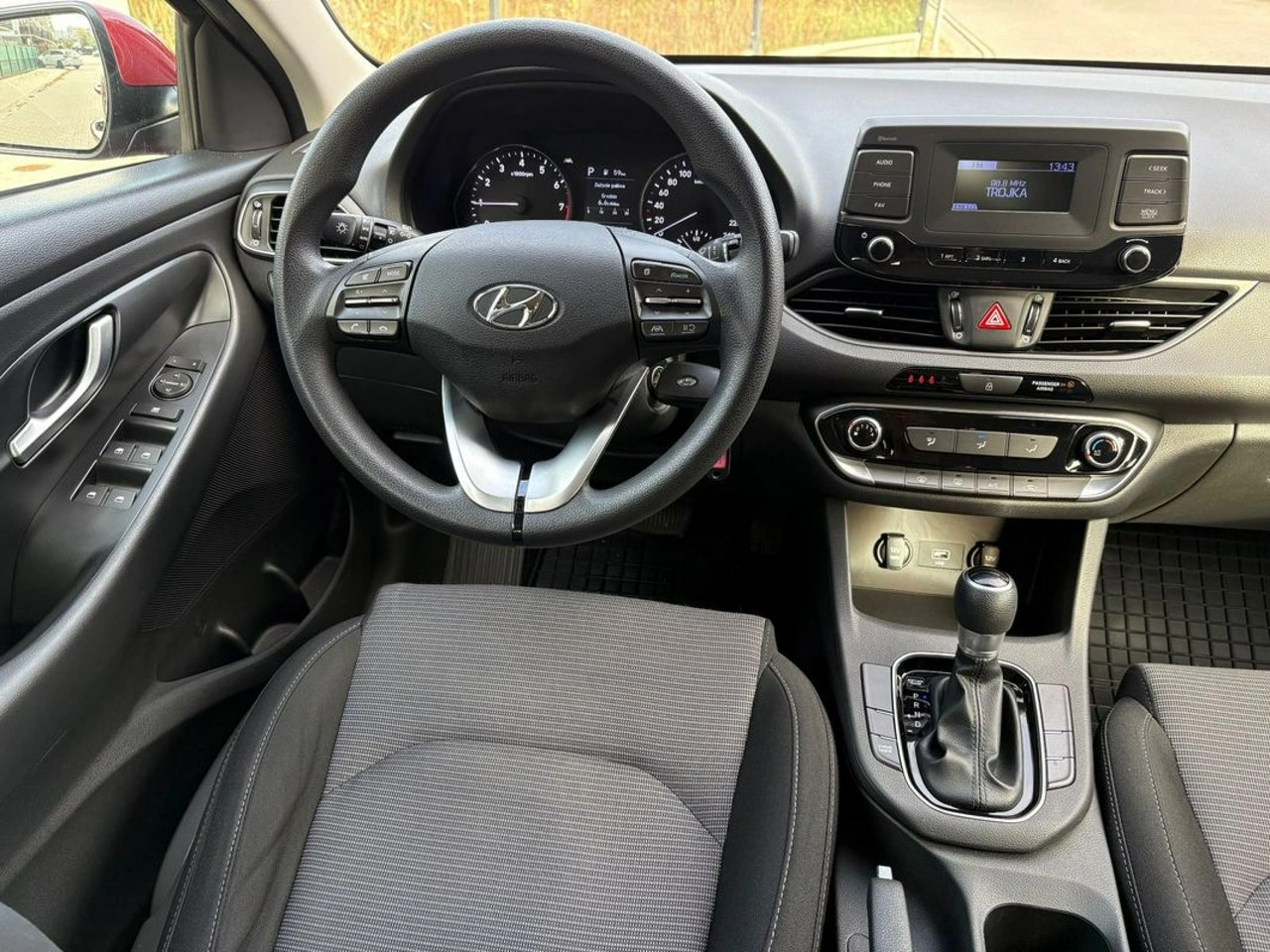 Hyundai i30 - Zdjęcie 18