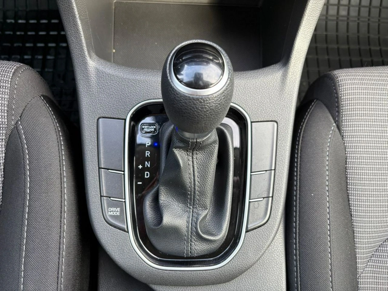 Hyundai i30 - Zdjęcie 22