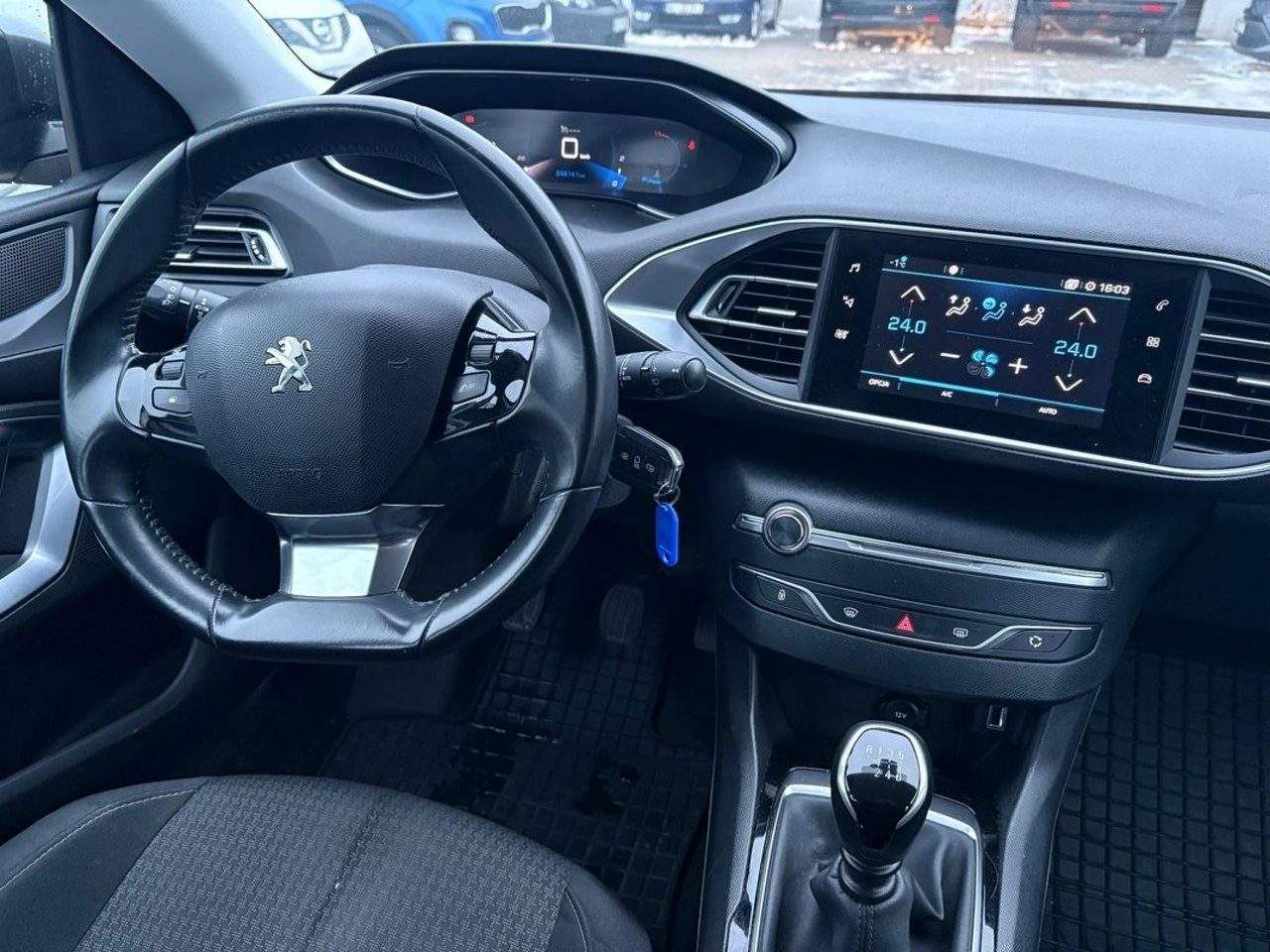 Peugeot 308 - Zdjęcie 12